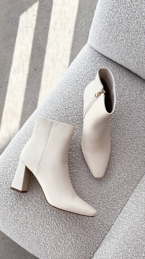 Indeera Botları - Kemik