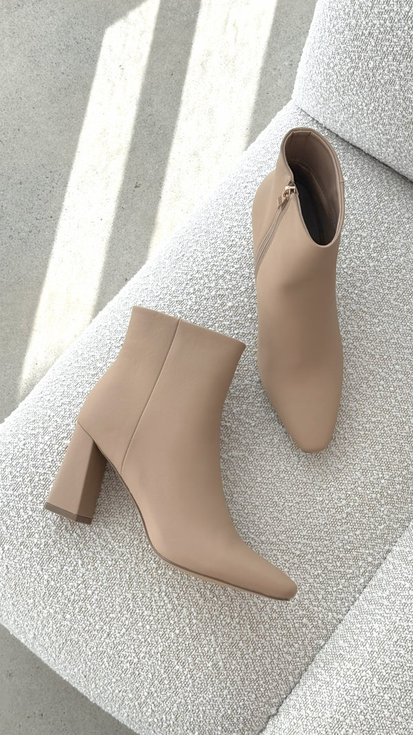 Indeera Botlar - Kum