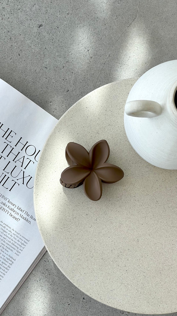 Hibiscus Mat Çiçek Pençe Klipsi - Kahverengi